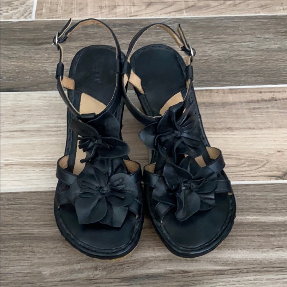 Born Black Flower leather platform! Sz 9